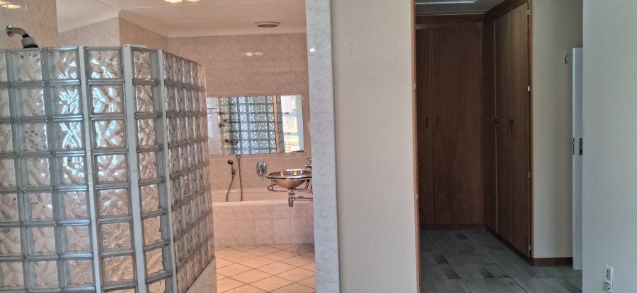 3 Bedroom Property for Sale in Mossel Bay Ext 15 Western Cape